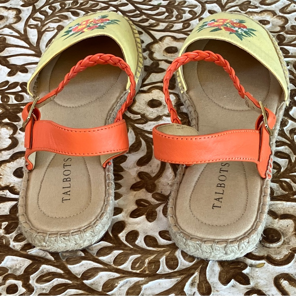 Talbots IZZY BRAID EMBROIDERED CANVAS ESPADRILLES 10M - Picture 9 of 11